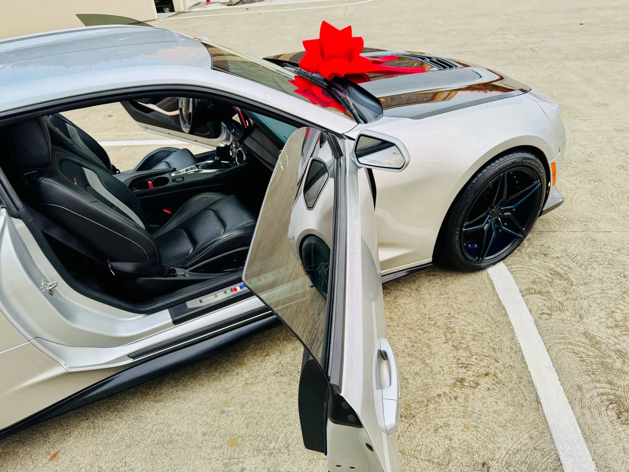 Used 2017 Chevrolet Camaro SS image 25