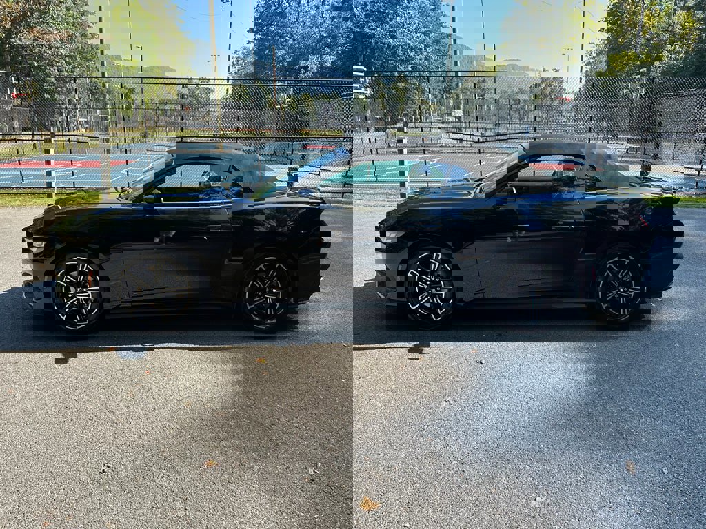 Used 2024 Ford Mustang Premium image 7
