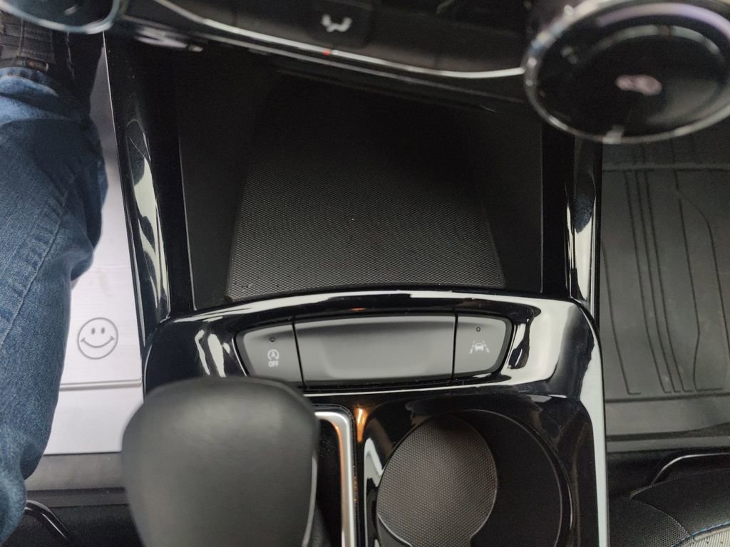 New 2025 Chevrolet Trax LT image 24