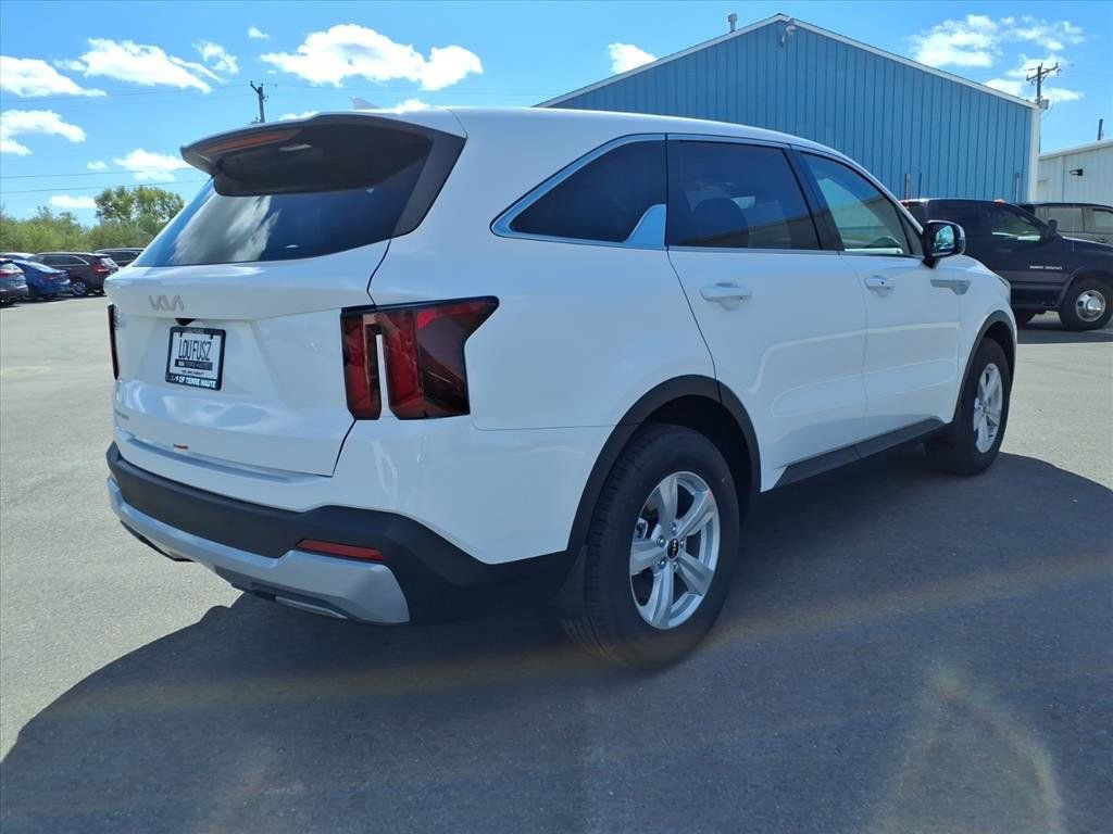 New 2026 Kia Sorento LX image 6