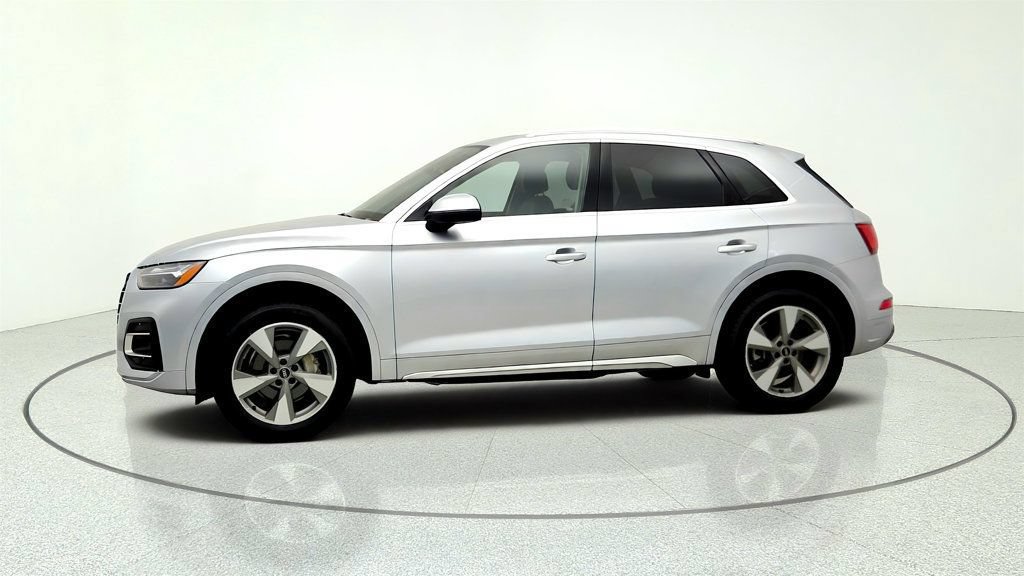 Used 2023 Audi Q5 2.0T Premium Plus w/ Premium Plus Package AWD/4WD image 8