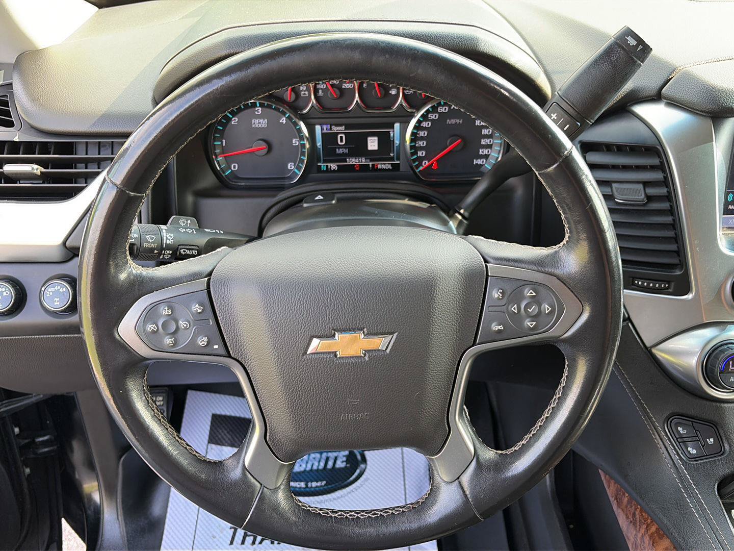 Used 2019 Chevrolet Suburban Premier AWD/4WD image 18