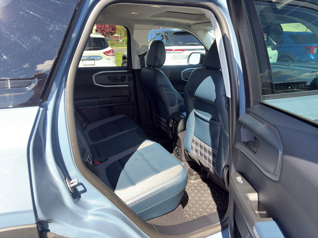 Used 2024 Ford Bronco Sport Outer Banks w/ Tech Package AWD/4WD image 17