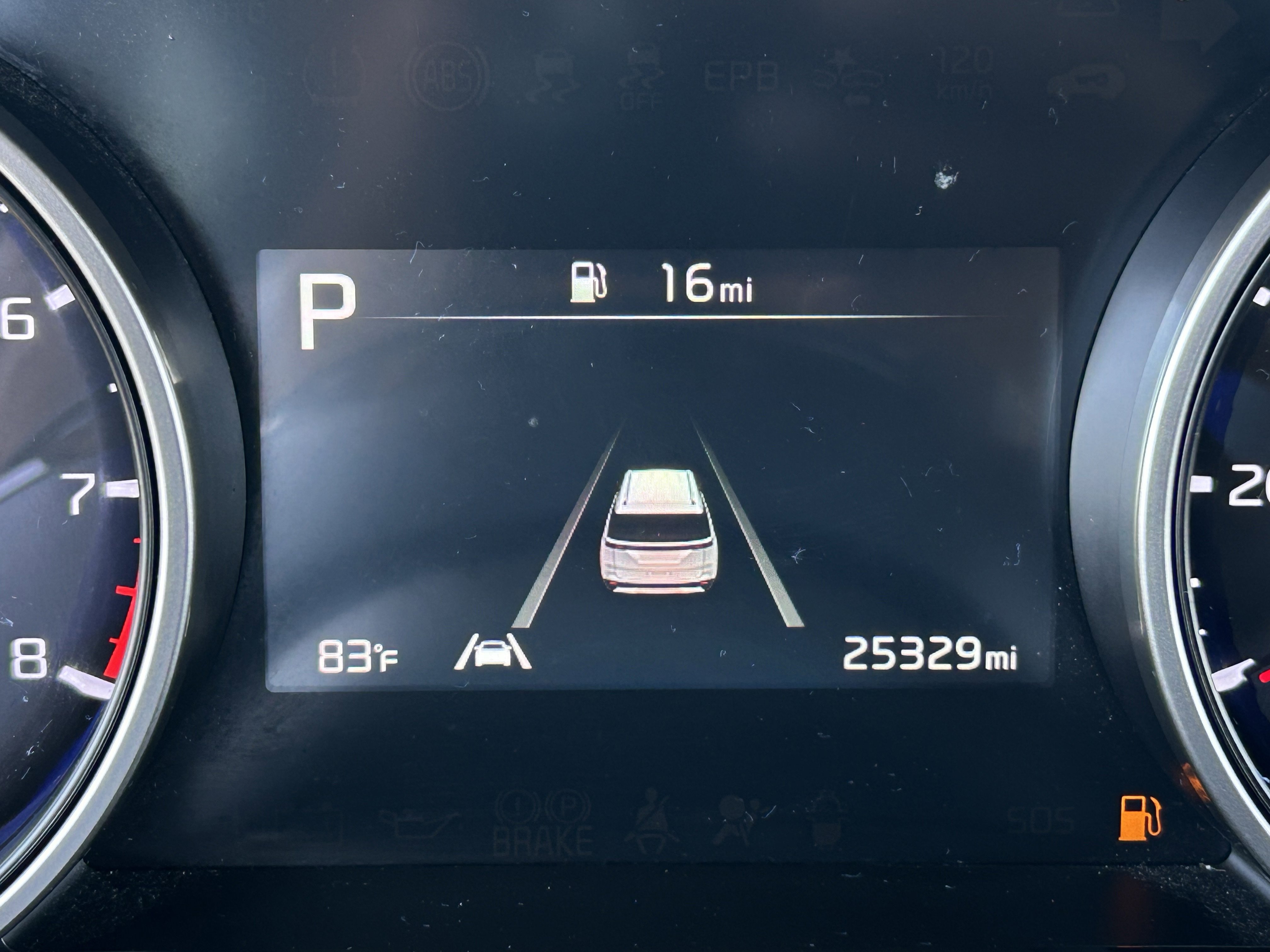 Used 2024 Kia Carnival EX image 32