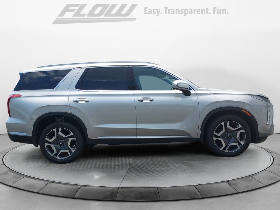 Certified 2025 Hyundai Palisade SEL image 8