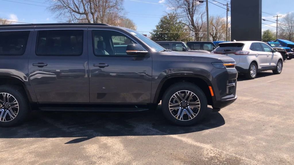 New 2026 Jeep Grand Wagoneer L 4WD image 9