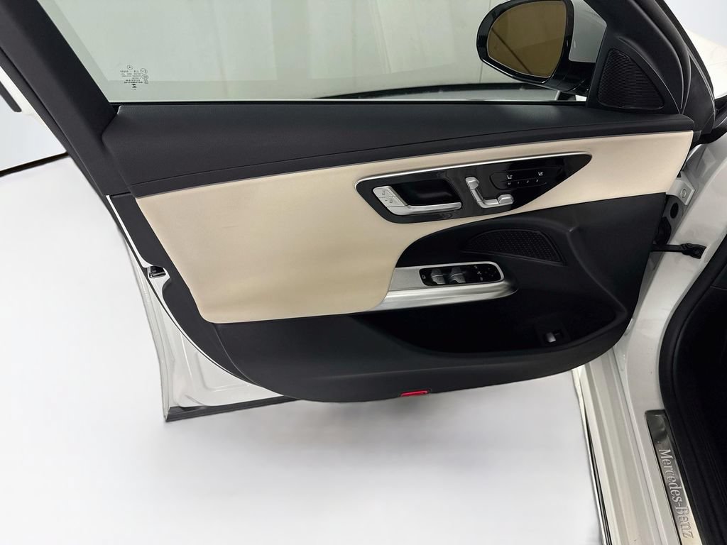Used 2025 Mercedes-Benz E 350 Sedan image 24