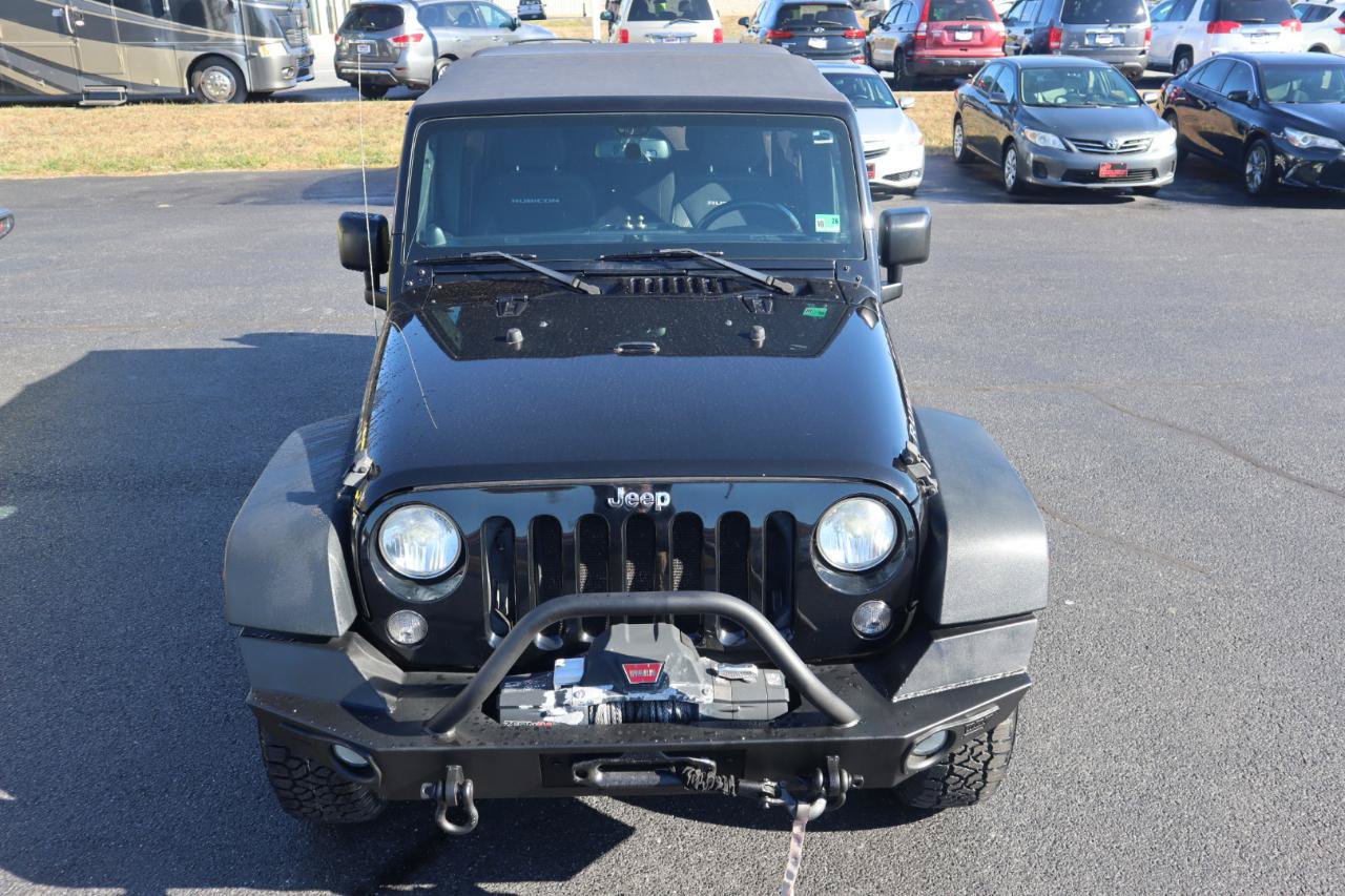 Used 2014 Jeep Wrangler Unlimited Rubicon w/ Connectivity Group AWD/4WD image 4