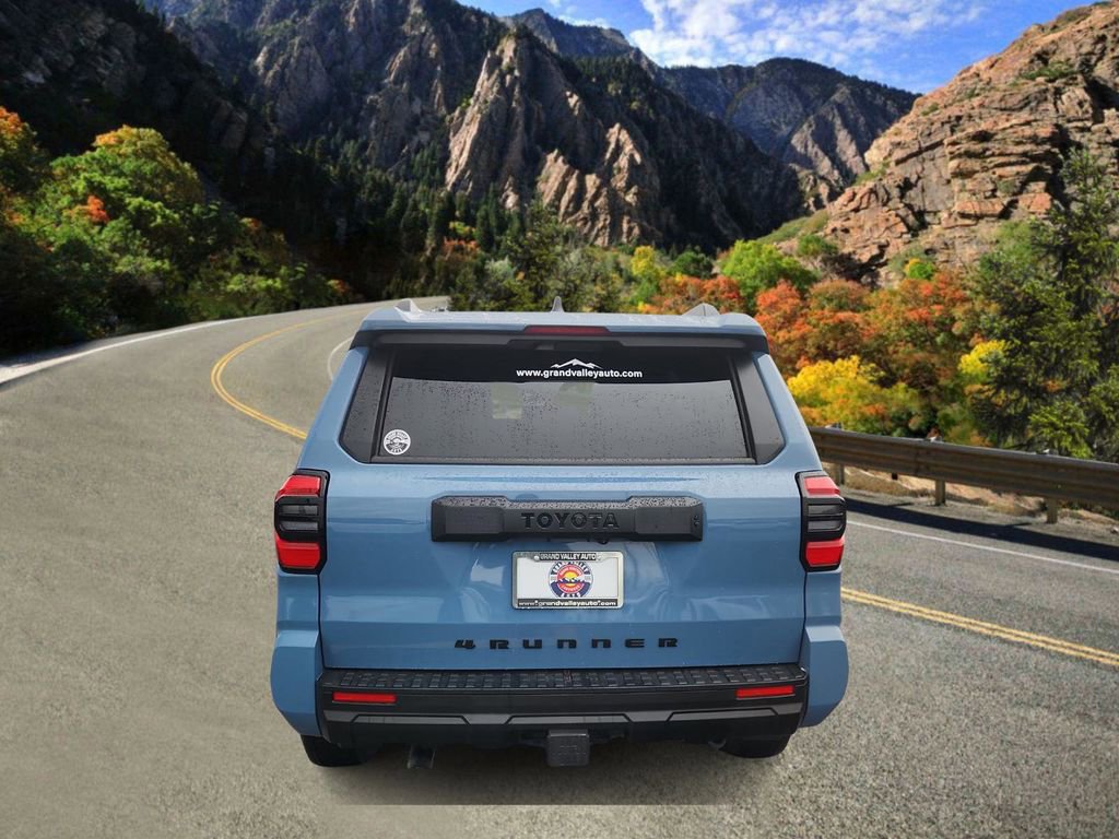 Used 2025 Toyota 4Runner SR5 image 4