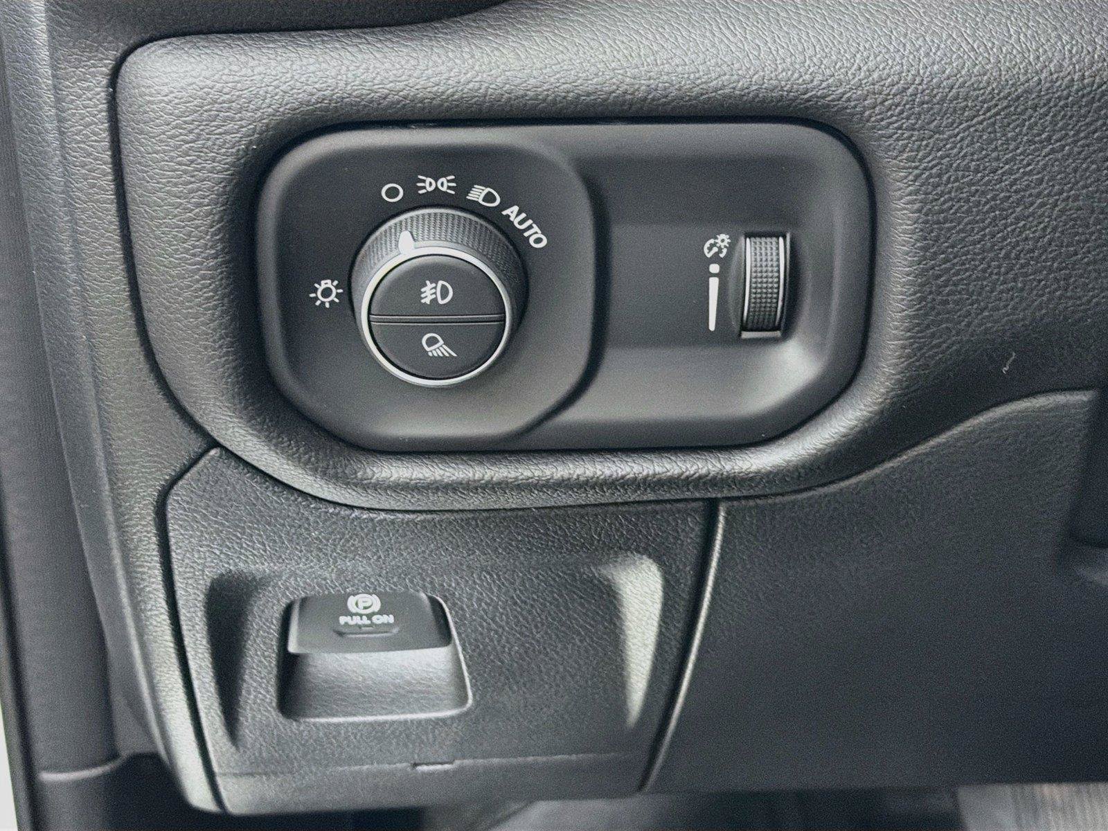 Used 2023 RAM 1500 Lone Star AWD/4WD image 17