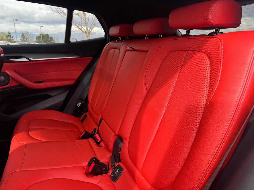 Used 2019 BMW X2 M35i image 8