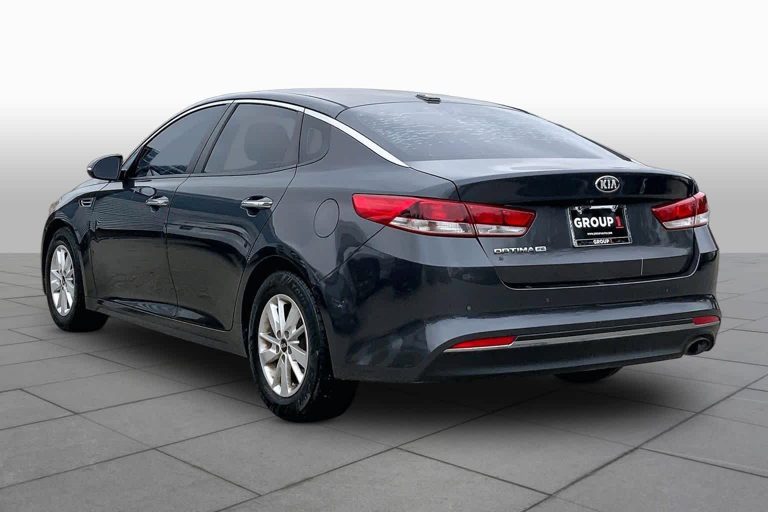 Used 2018 Kia Optima LX FWD image 11