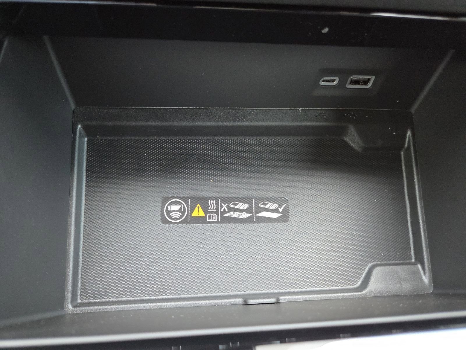 New 2026 GMC Yukon Elevation image 15