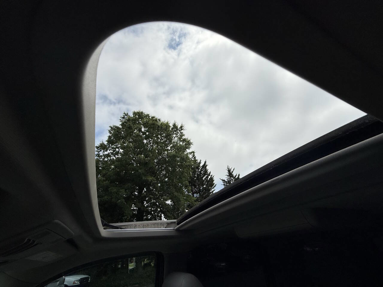 Used 2013 GMC Yukon SLT image 16