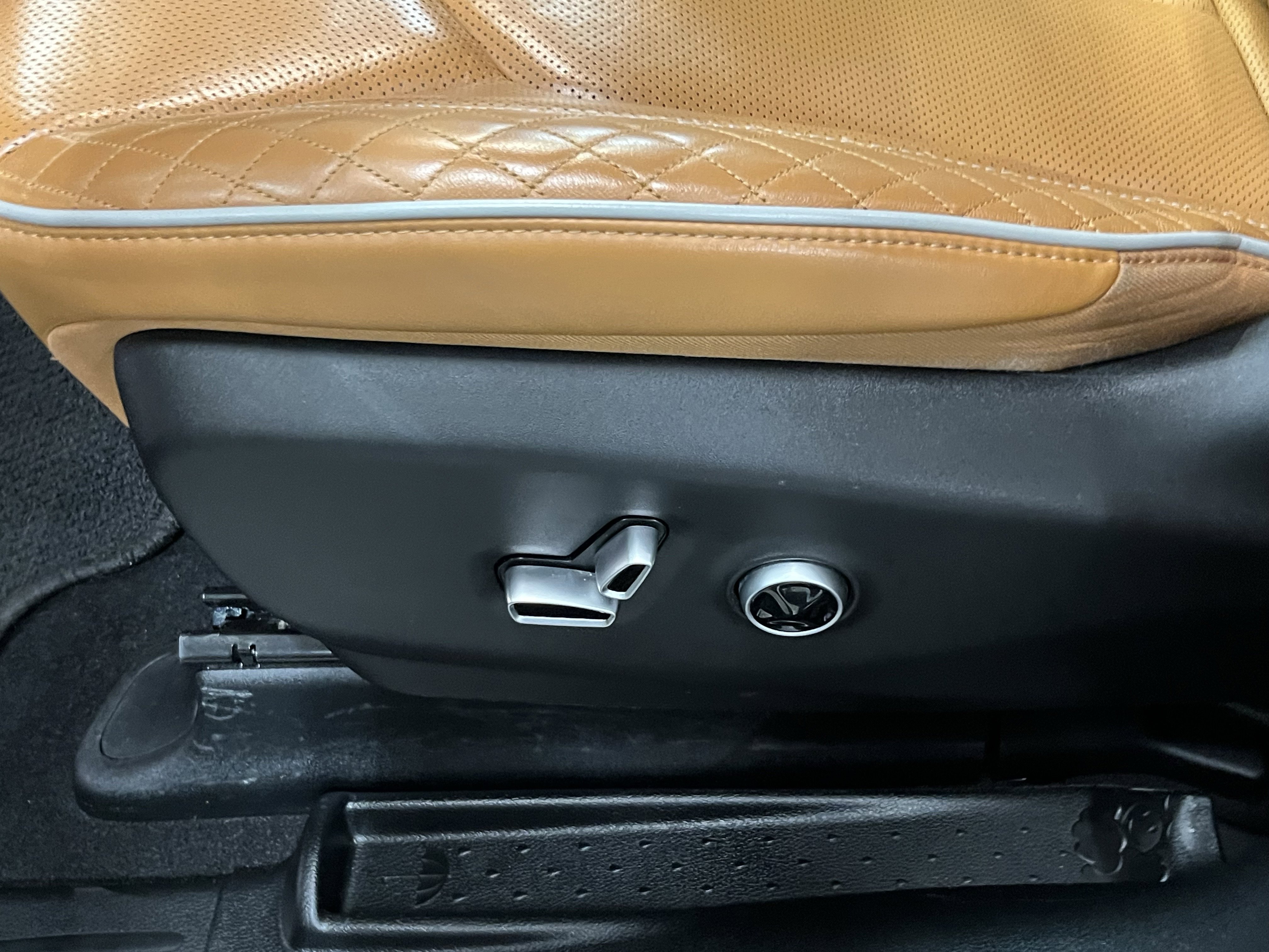 Used 2023 Chrysler Pacifica Pinnacle image 19