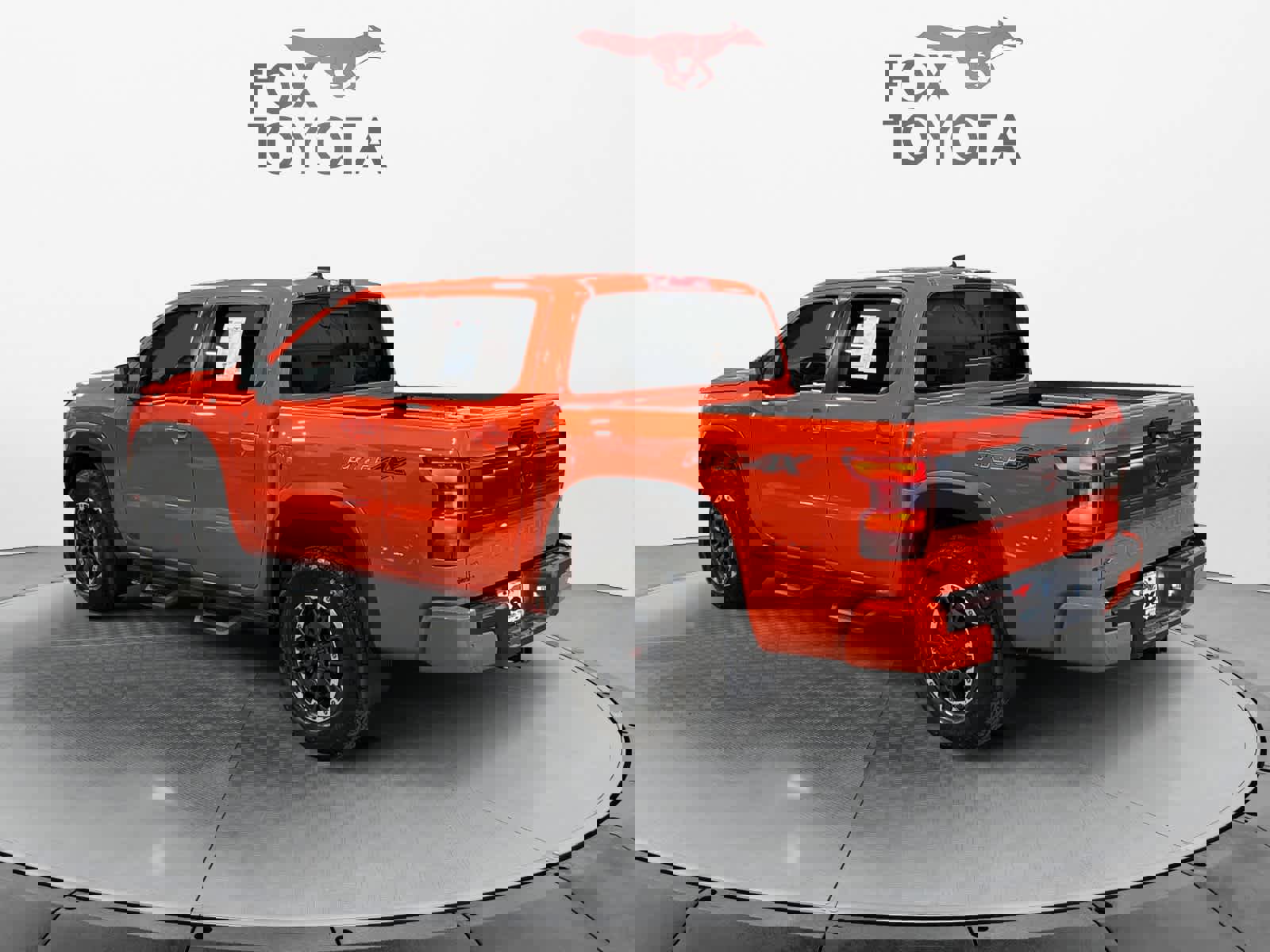 Used 2025 Nissan Frontier PRO-4X w/ Pro Premium Package image 4