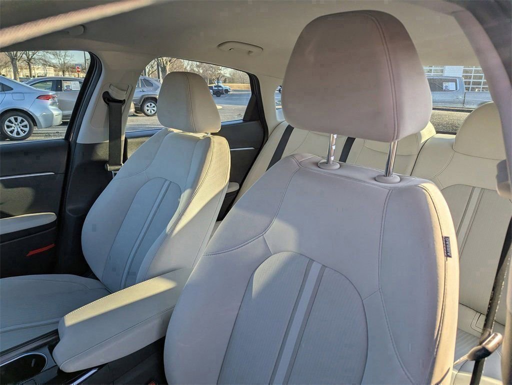 Used 2023 Hyundai Sonata SE image 14