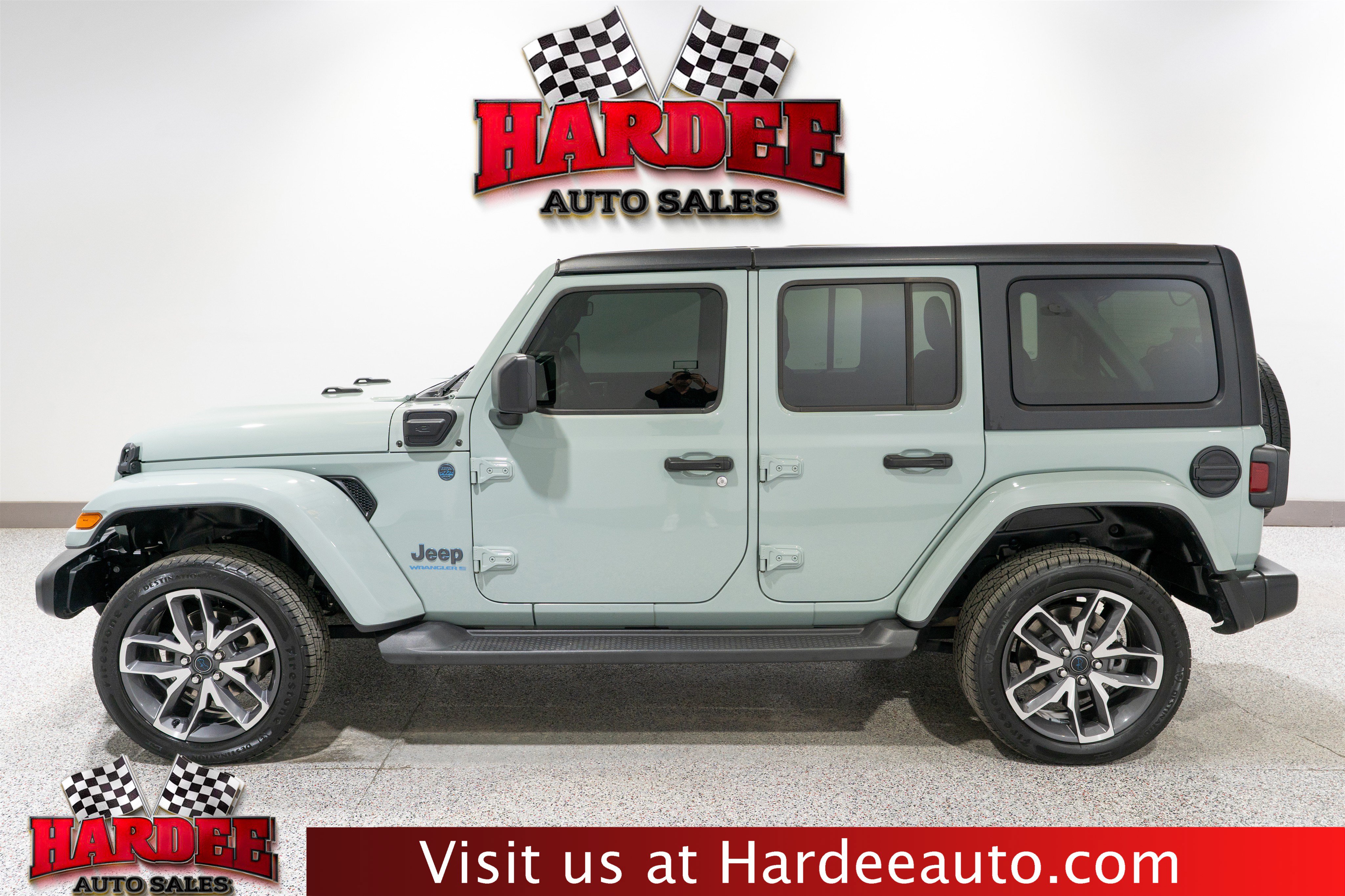 Used 2024 Jeep Wrangler Unlimited w/ Convenience Group