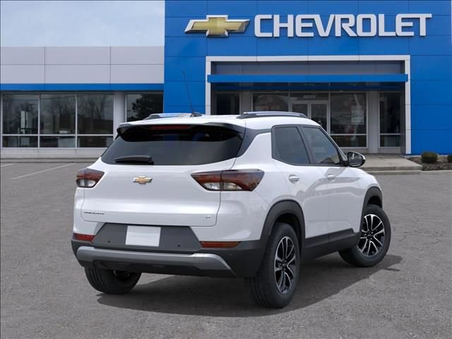 New 2026 Chevrolet TrailBlazer LT FWD image 4