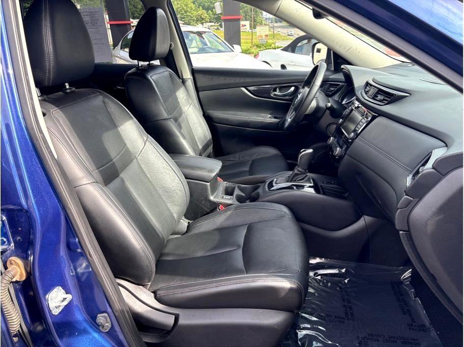 Used 2018 Nissan Rogue SL w/ Premium Package image 15
