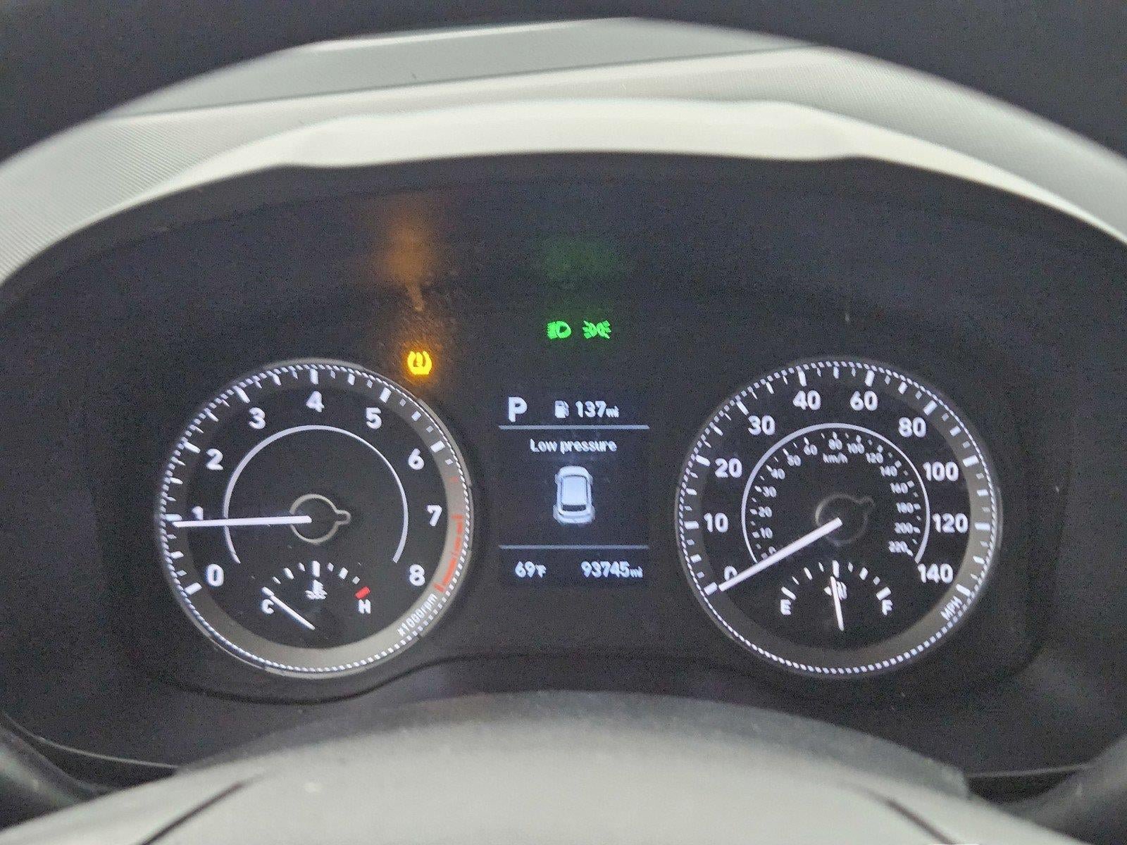 Used 2021 Hyundai Venue SE FWD image 14