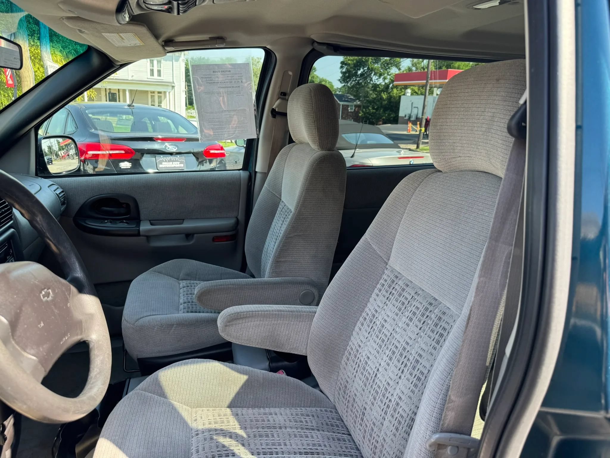 Used 2002 Chevrolet Venture LS FWD image 23