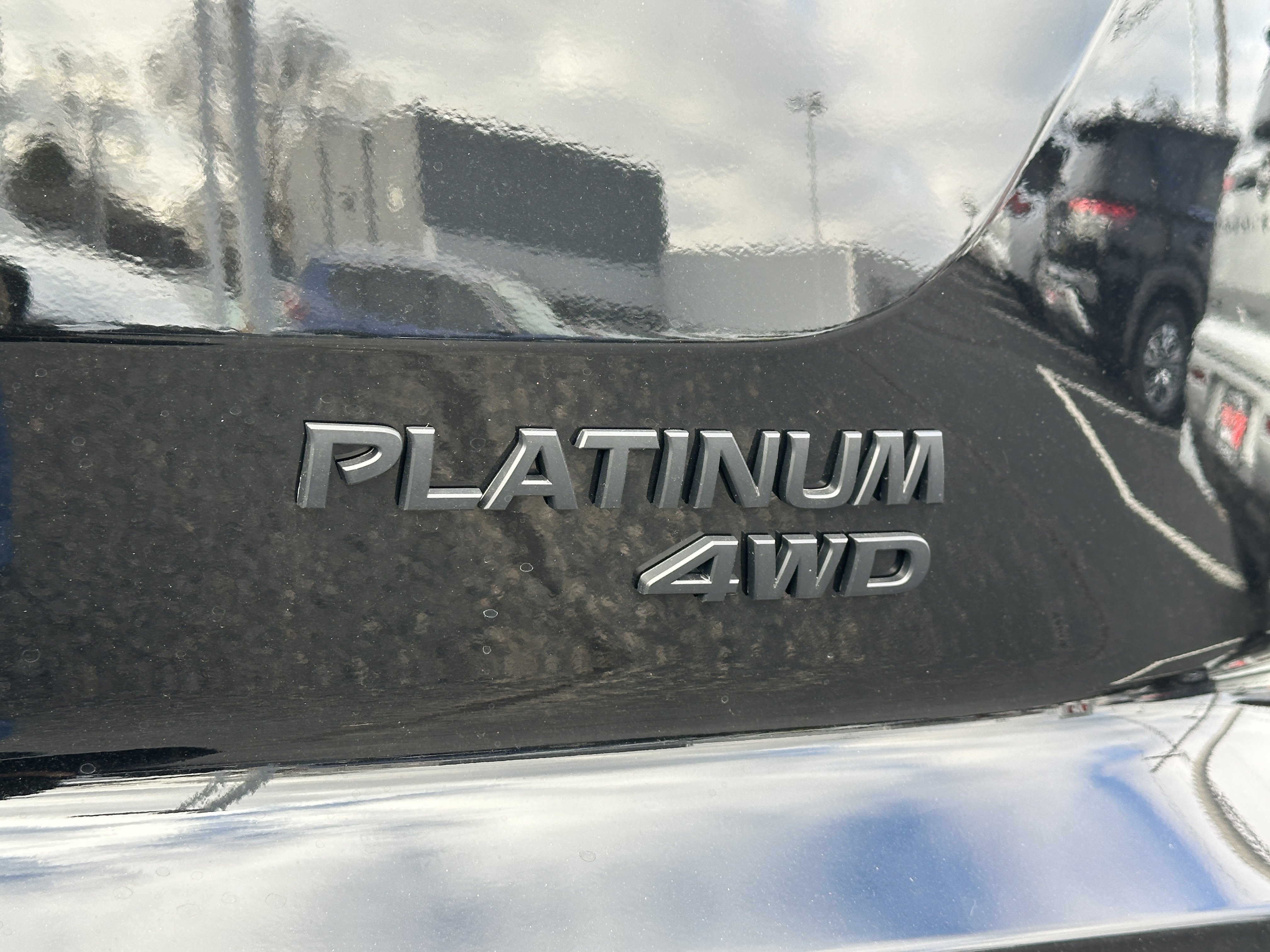 New 2025 Nissan Pathfinder Platinum image 13