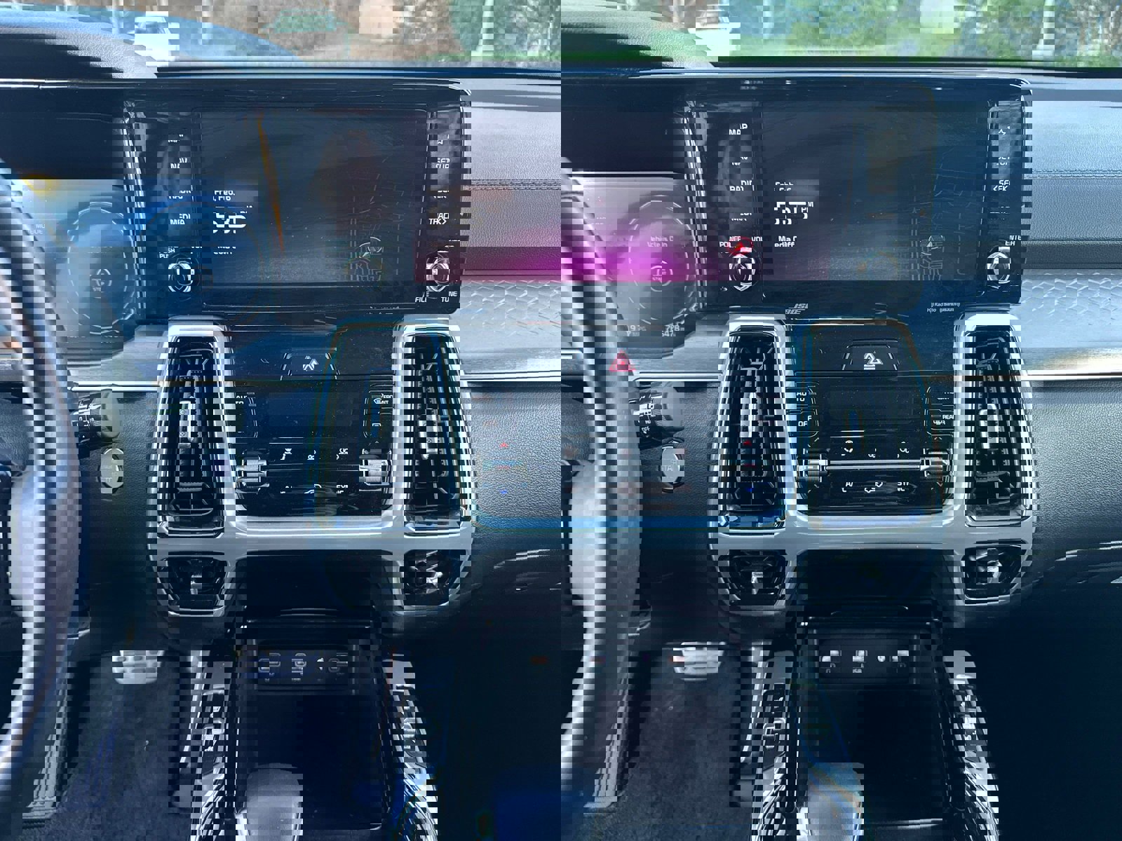 Used 2021 Kia Sorento SX image 28