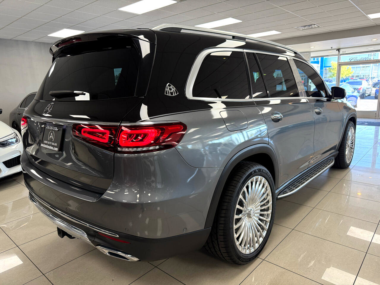 Used 2020 Mercedes-Benz GLS 450 4MATIC image 4