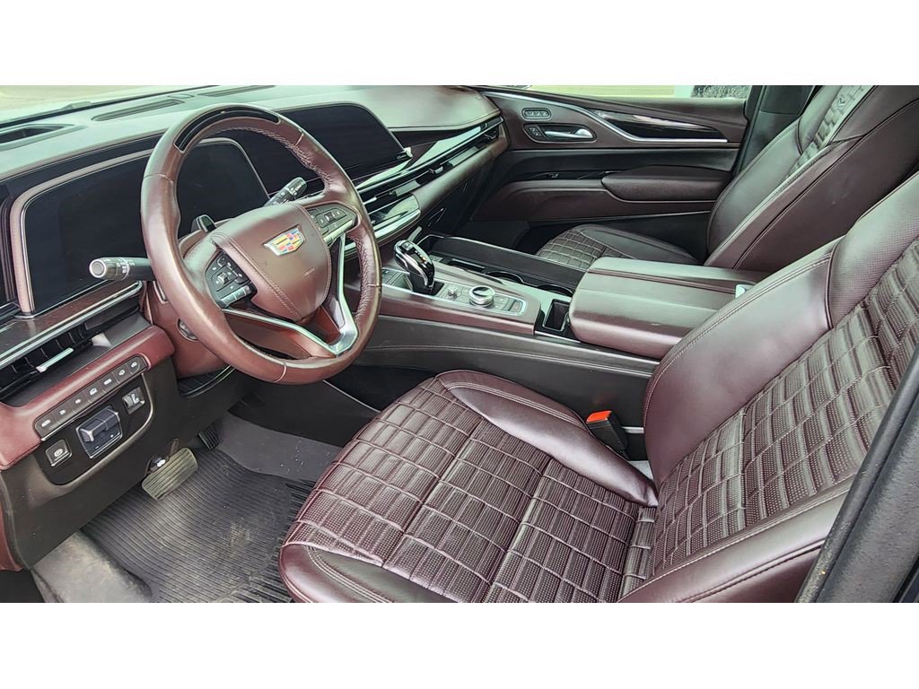 Certified 2023 Cadillac Escalade Premium Luxury Platinum w/ LPO, Radiant Package image 9