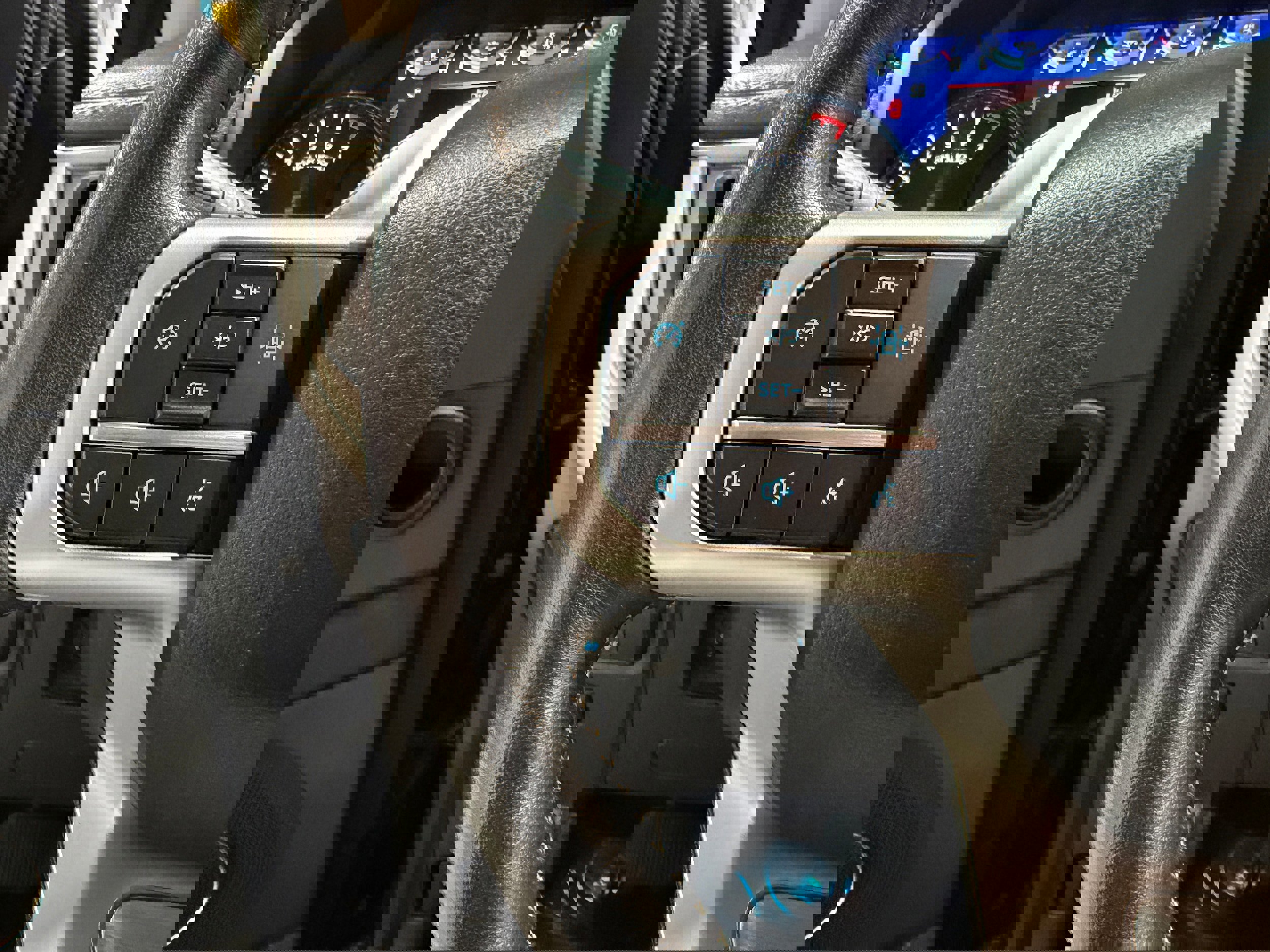 Certified 2024 Ford Expedition XLT image 16