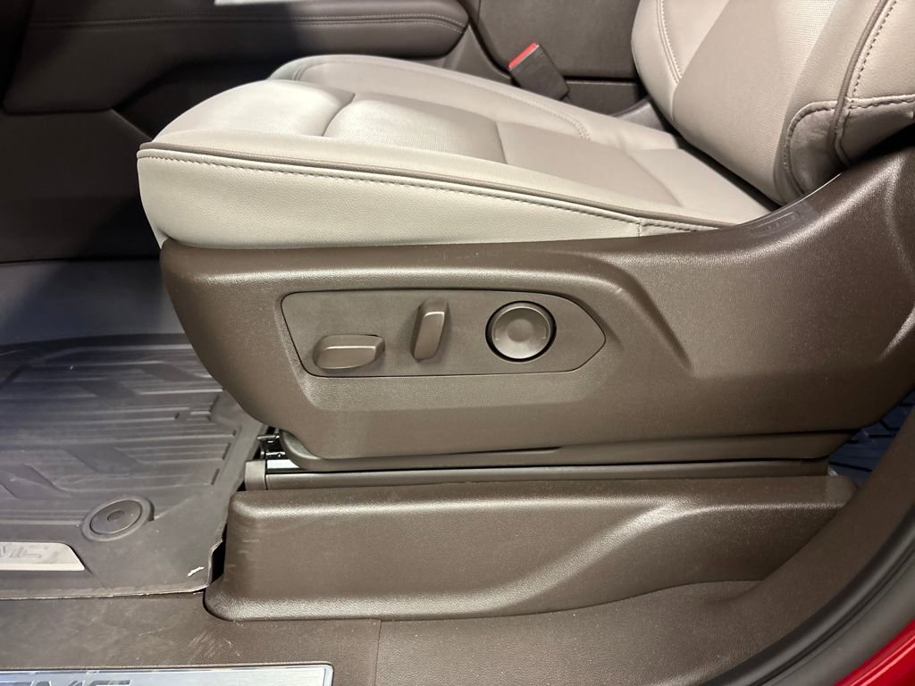 New 2026 GMC Yukon Elevation w/ LPO, Floor Liner Package AWD/4WD image 25