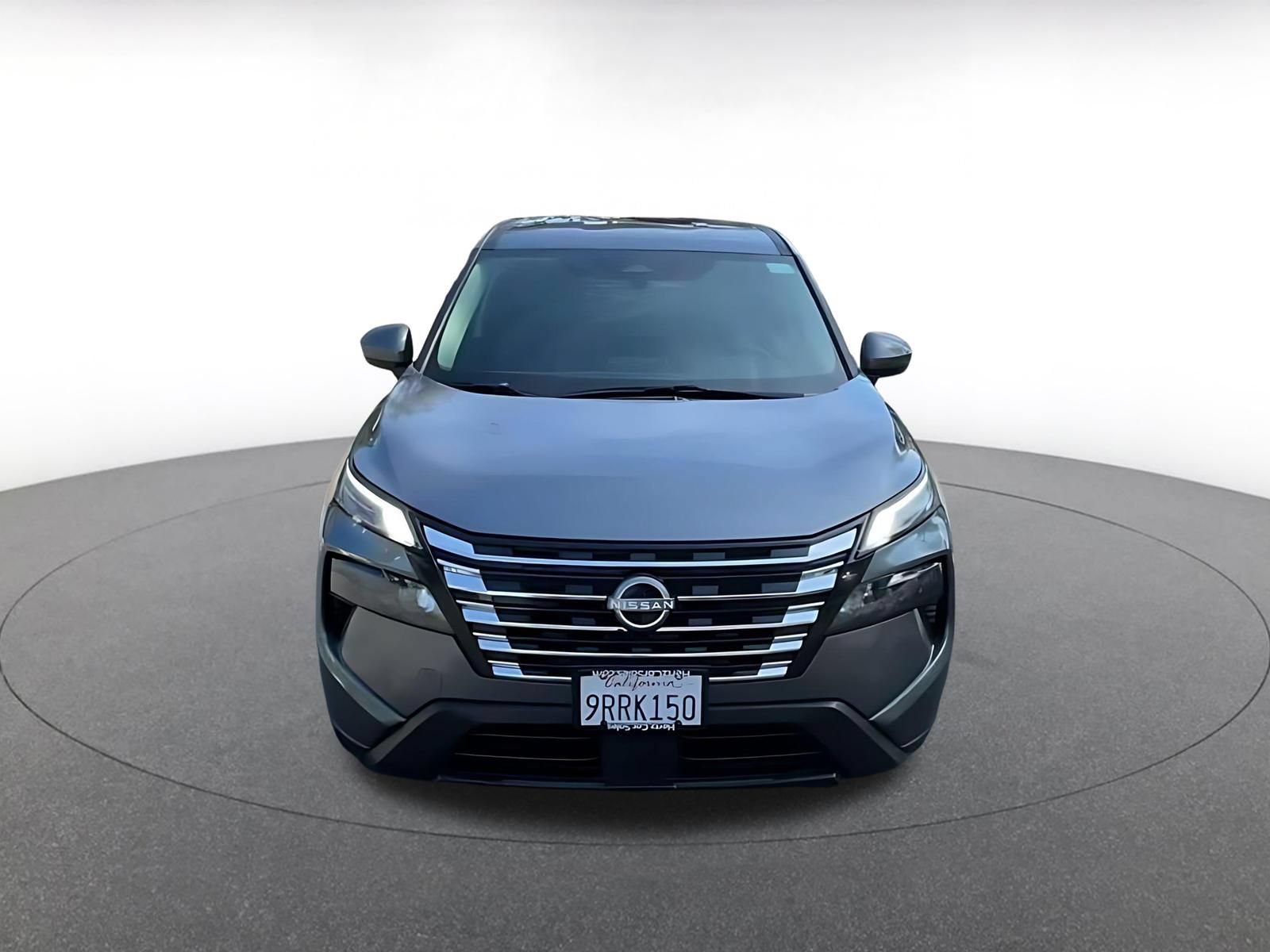 Used 2025 Nissan Rogue SV AWD/4WD image 4