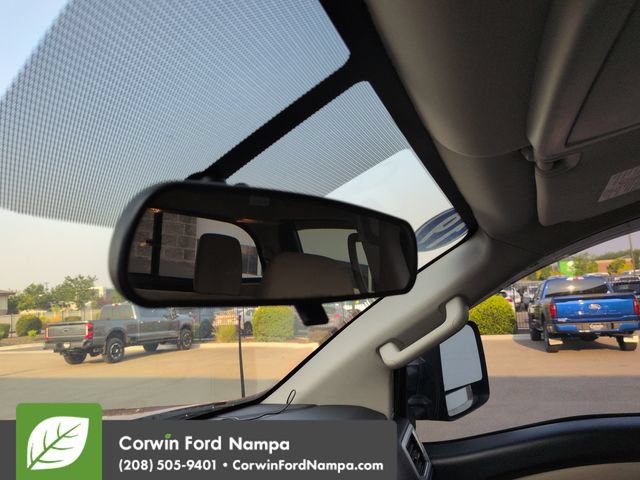 Used 2019 Nissan Titan SV AWD/4WD image 19