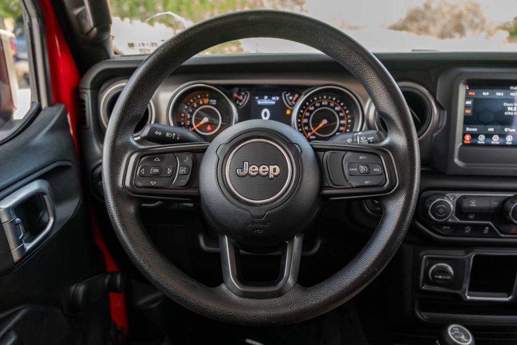Used 2023 Jeep Gladiator Sport AWD/4WD image 21