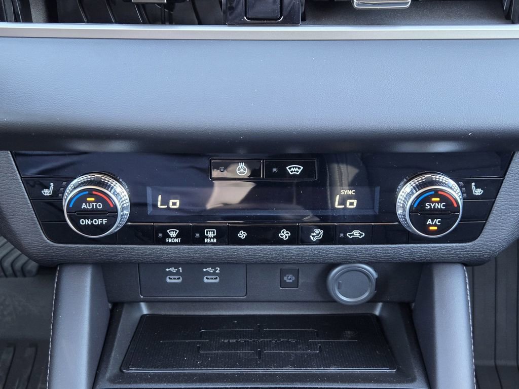 New 2026 Mitsubishi Outlander Trail Edition image 15