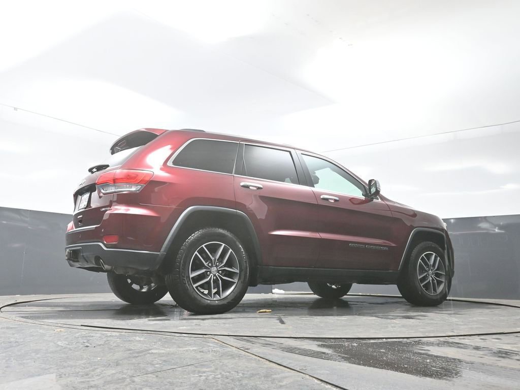 Used 2018 Jeep Grand Cherokee Limited w/ Trailer Tow Group IV image 49