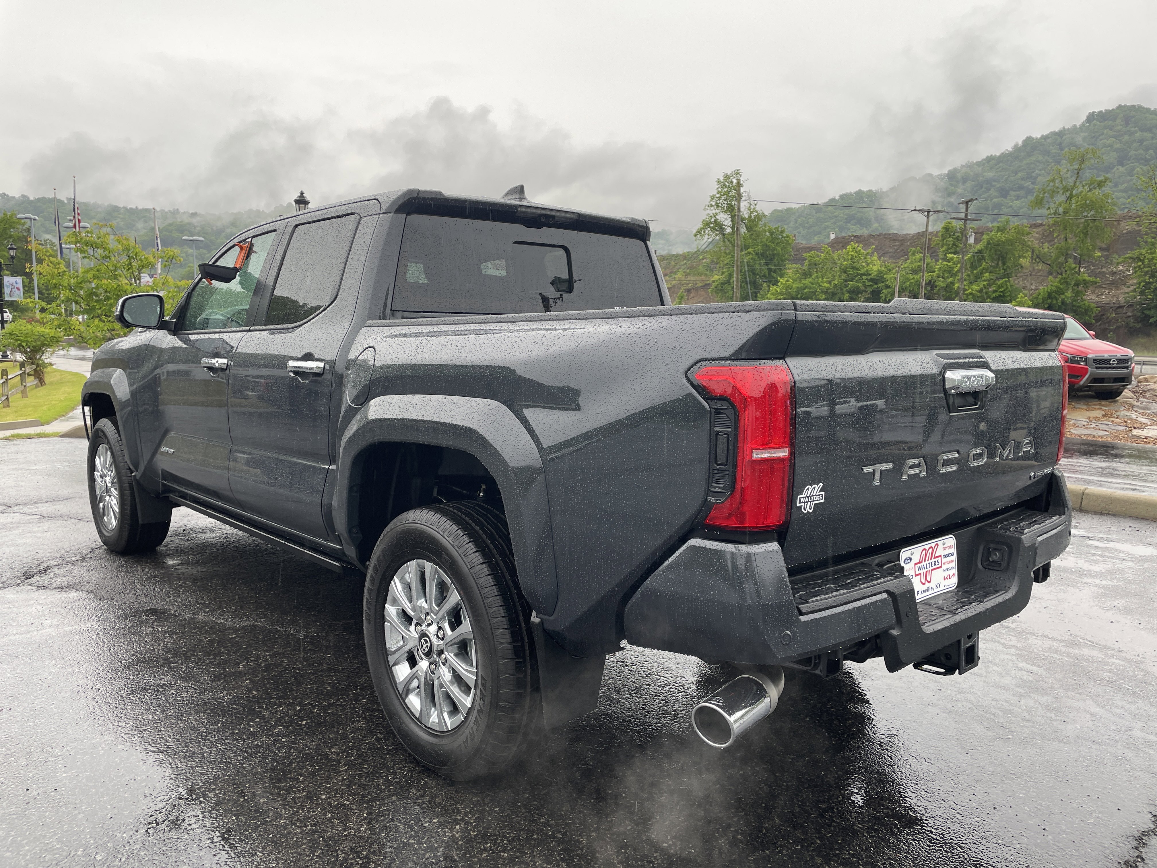 New 2026 Toyota Tacoma Limited AWD/4WD image 4