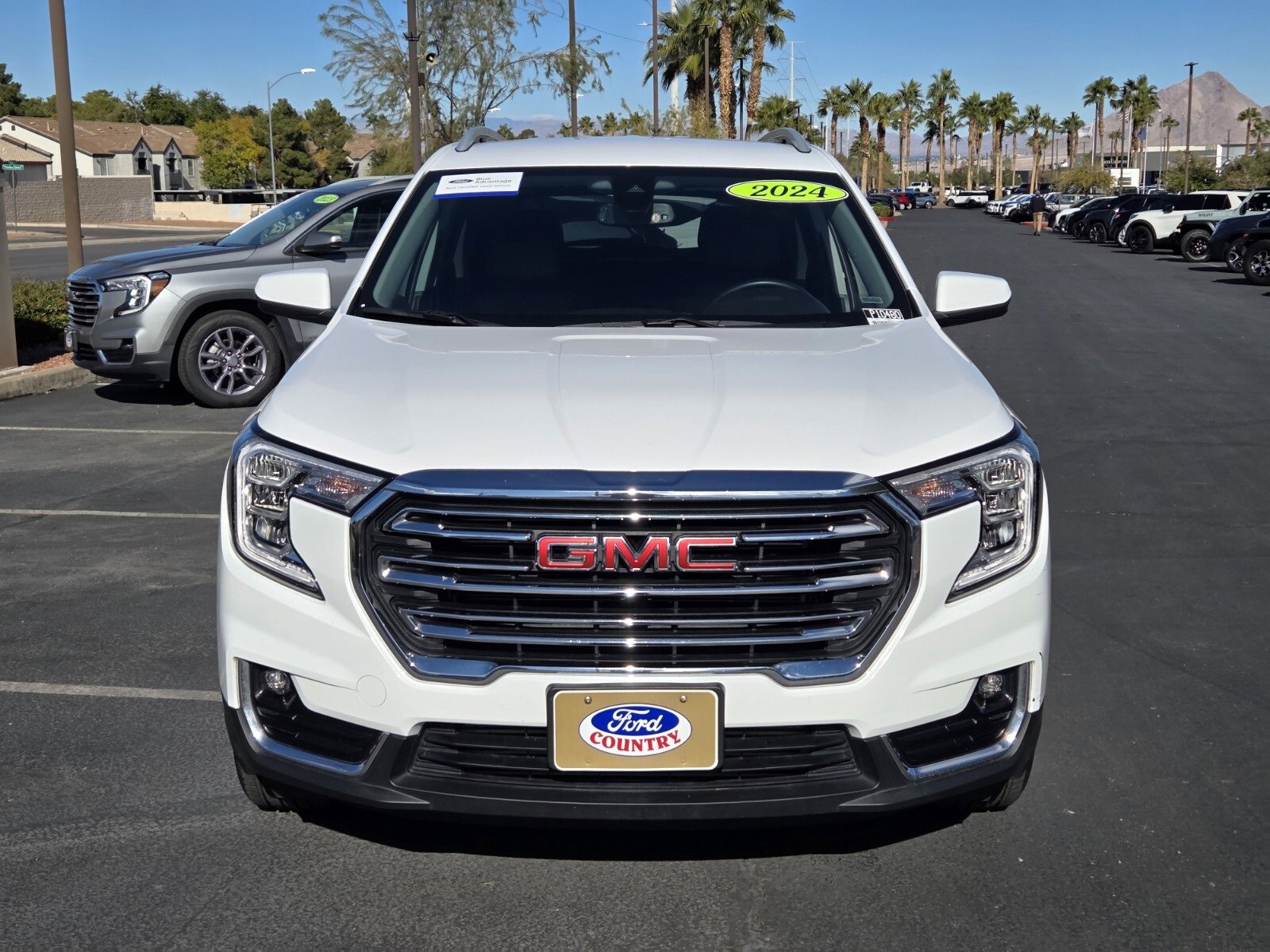 Used 2024 GMC Terrain SLT image 8