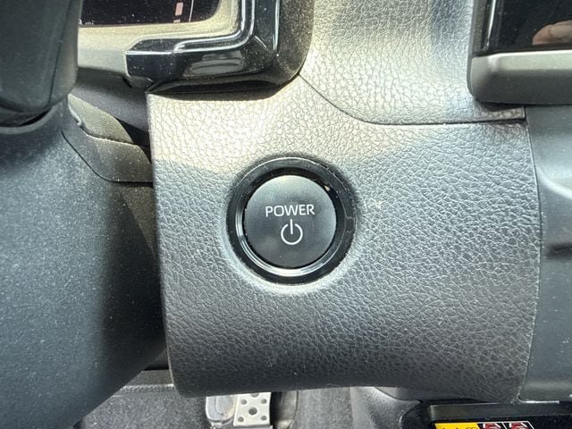 Used 2026 Toyota Camry SE FWD image 24
