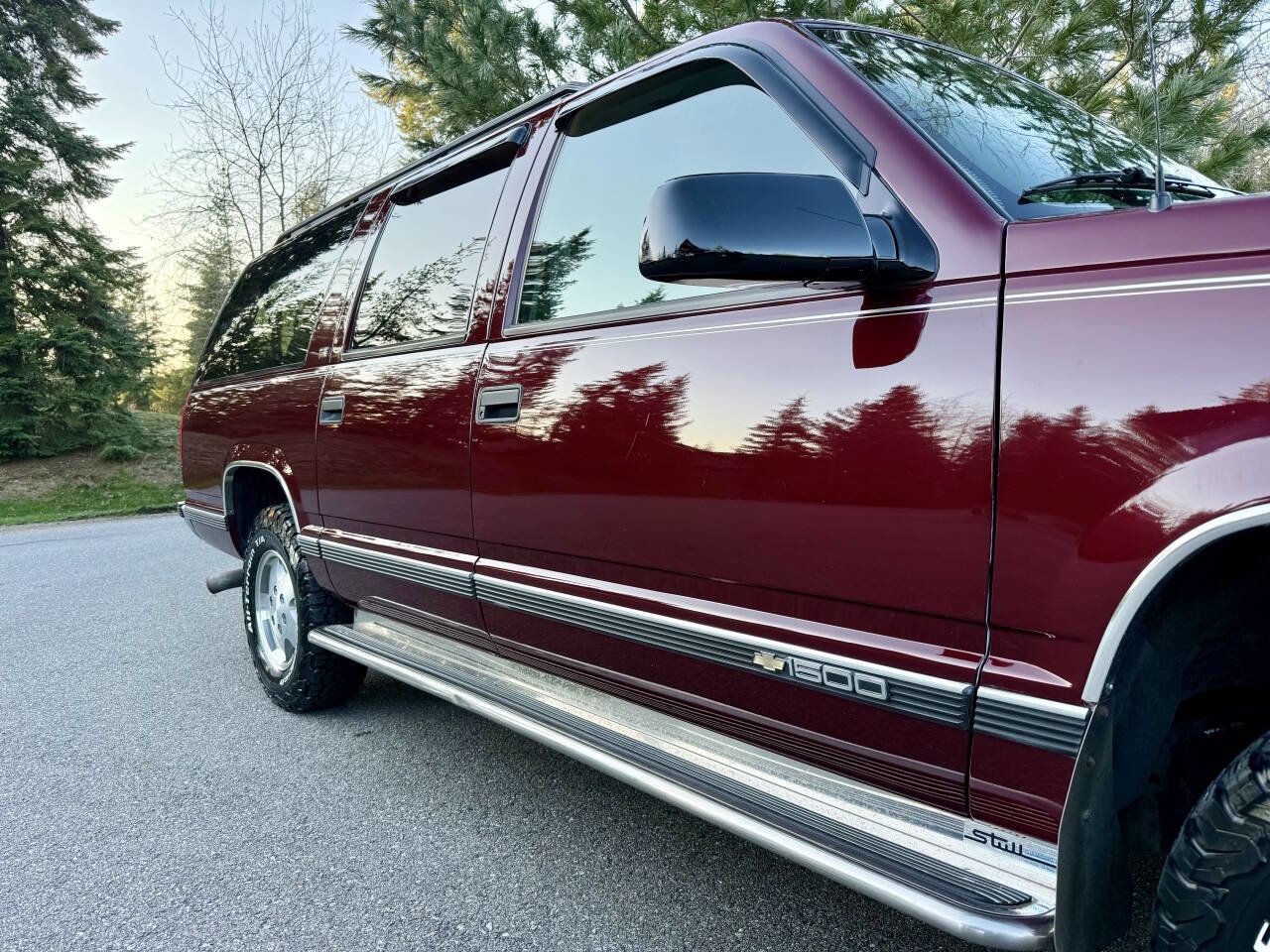 Used 1994 Chevrolet Suburban 4WD image 22