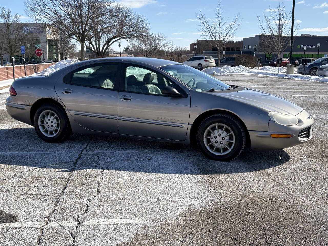 Used 1998 Chrysler Concorde LXi image 7