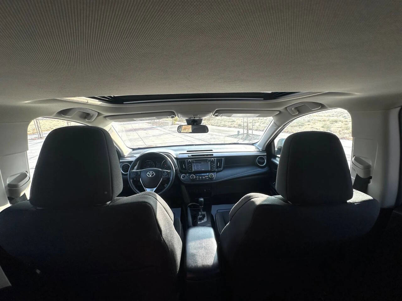 Used 2018 Toyota RAV4 XLE image 12