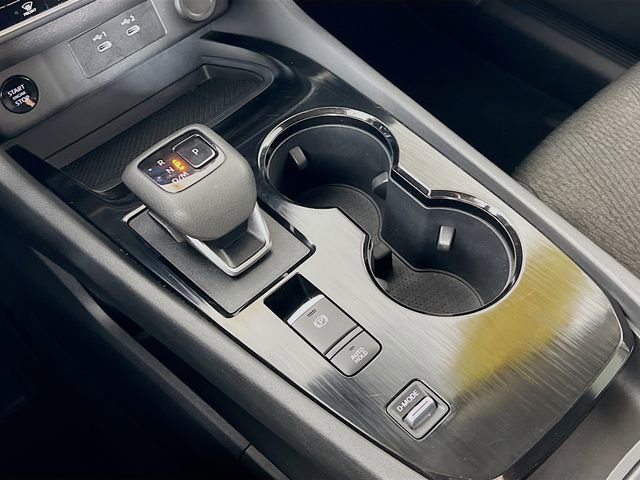 Used 2025 Nissan Rogue SV image 21