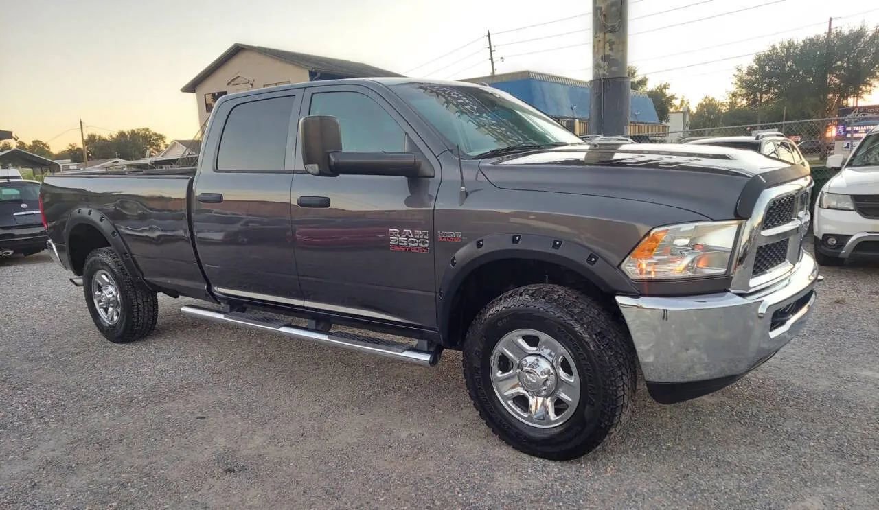 Used 2014 RAM 3500 Tradesman w/ Chrome Appearance Group image 4