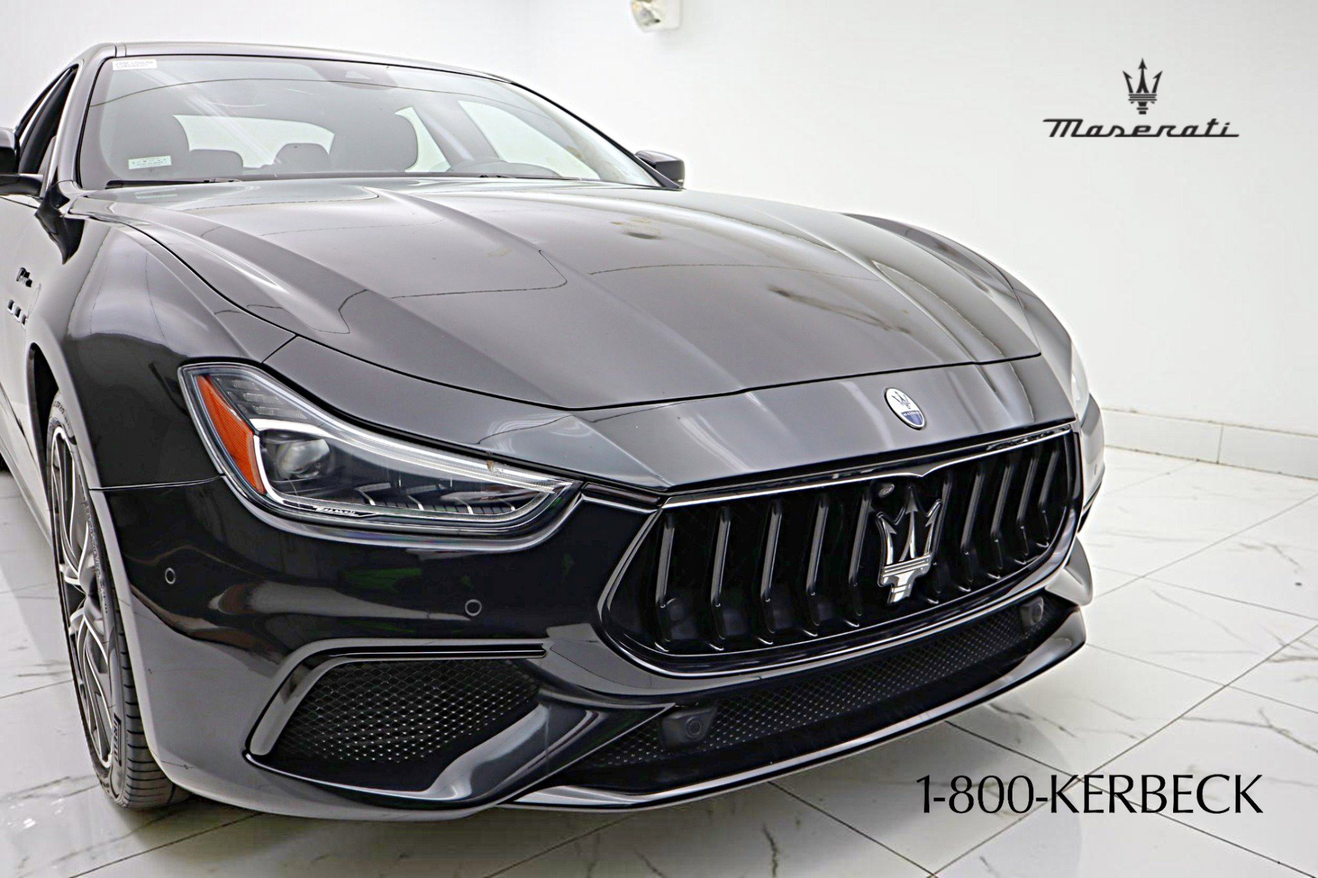 Used 2023 Maserati Ghibli Modena Q4 AWD/4WD image 18