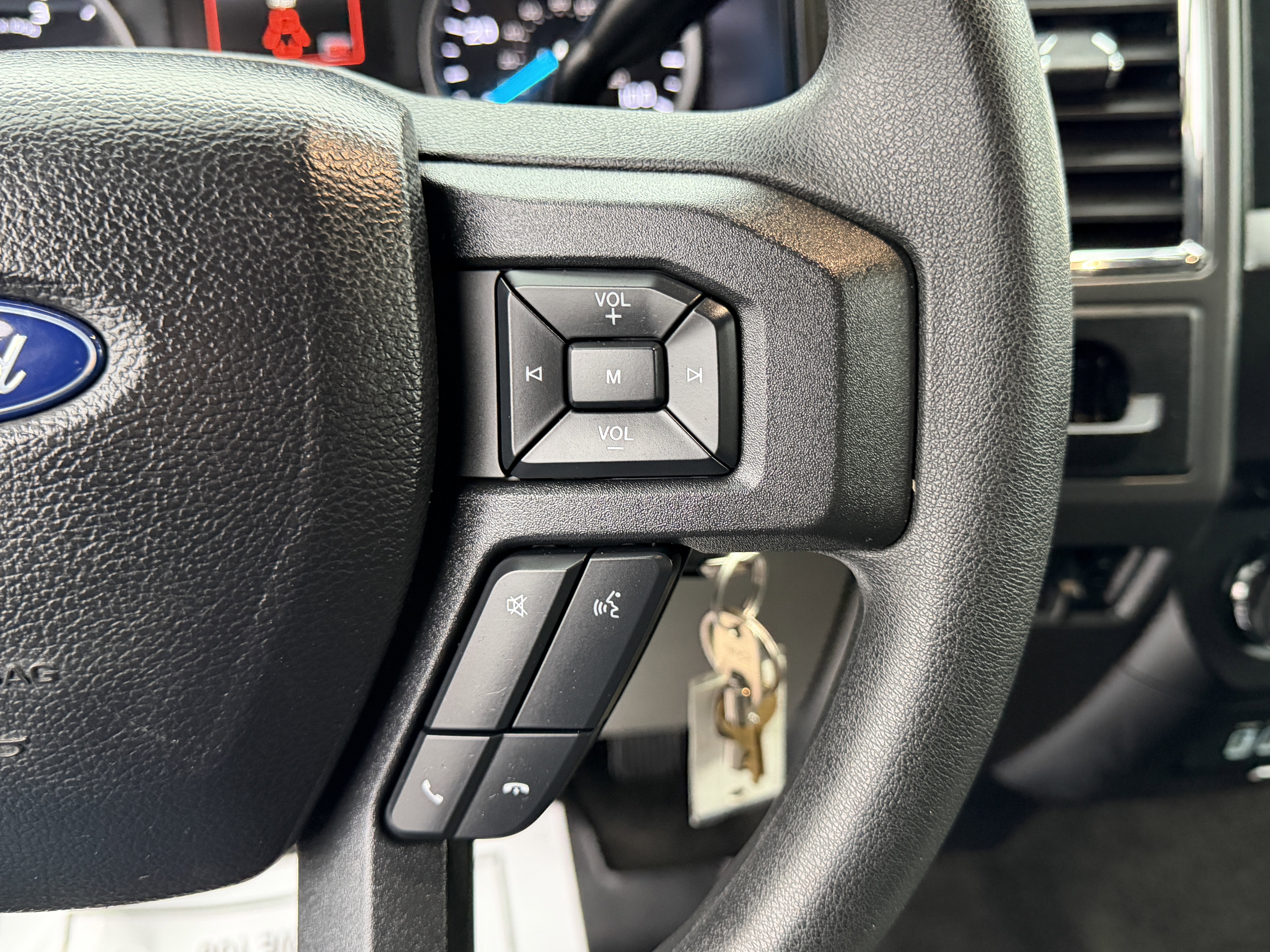 Used 2017 Ford F550 2WD Crew Cab Super Duty image 13