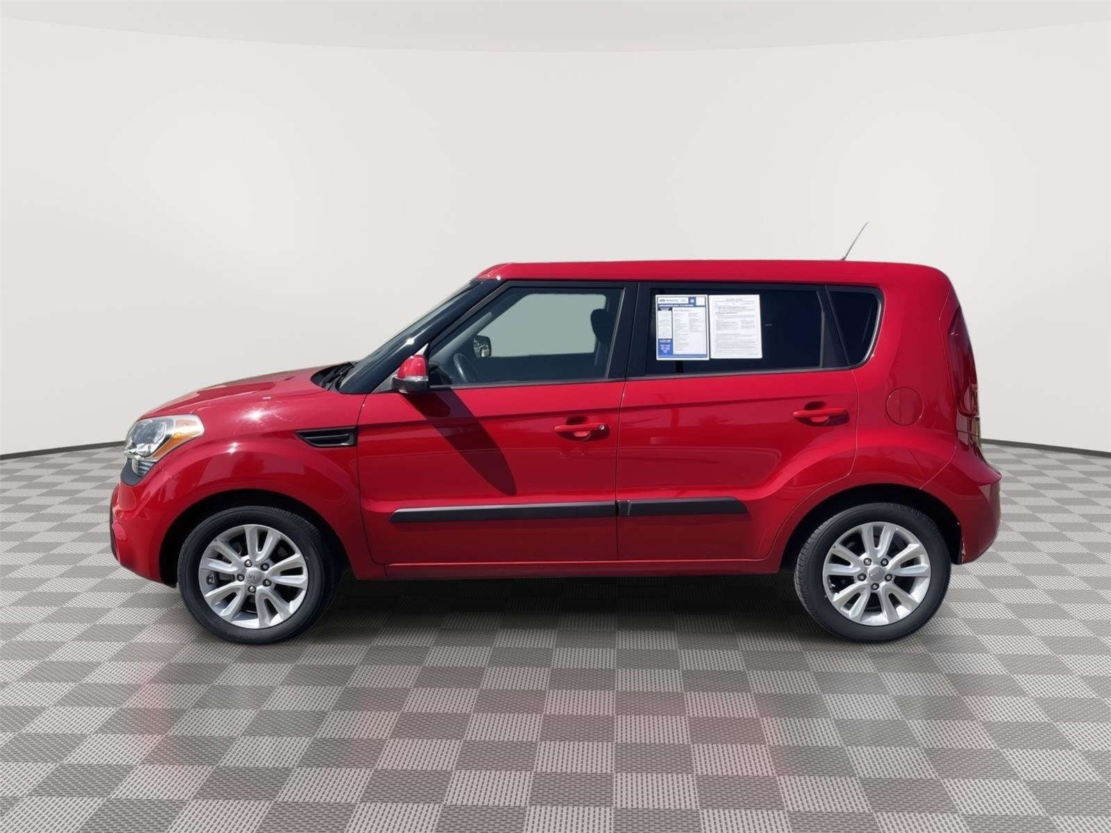 Used 2012 Kia Soul + FWD image 24