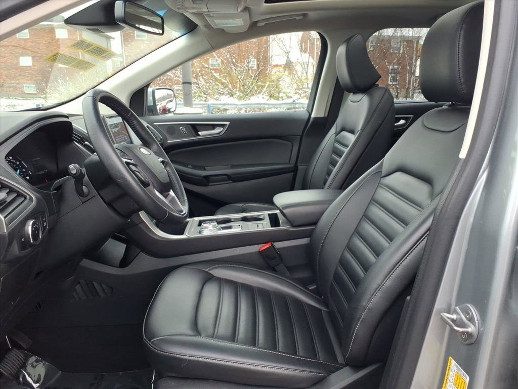 Used 2024 Ford Edge SEL w/ Convenience Package image 16