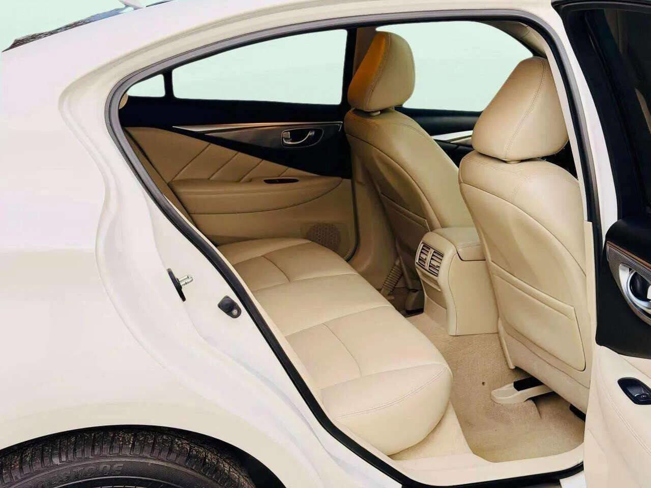 Used 2016 INFINITI Q50 3.0t Premium w/ 3.0T Premium Plus Package image 22